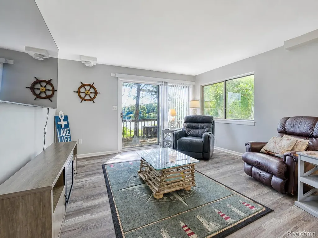 4165 Highcrest Drive Genoa Township MI 48116