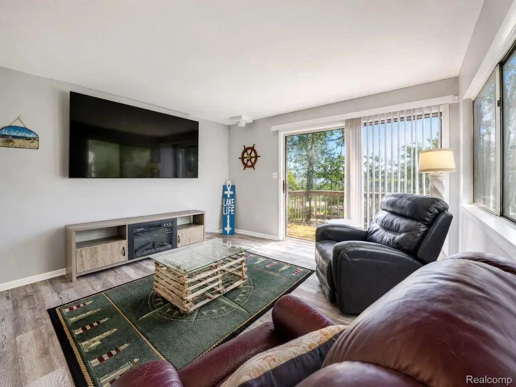 4165 Highcrest Drive Genoa Township MI 48116