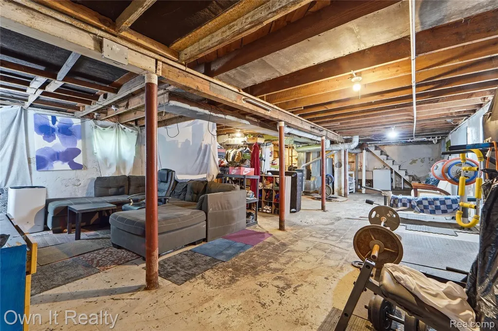 5255 Belmont Street Hamtramck City MI 48212