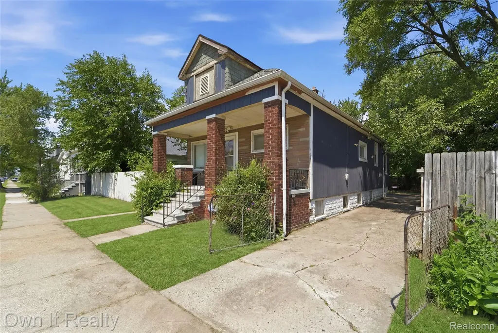 5255 Belmont Street Hamtramck City MI 48212