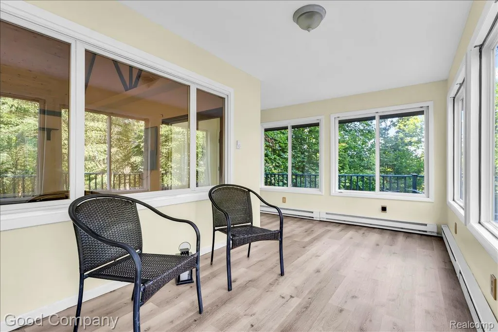 8569 Stonegate Drive Salem Township MI 48168