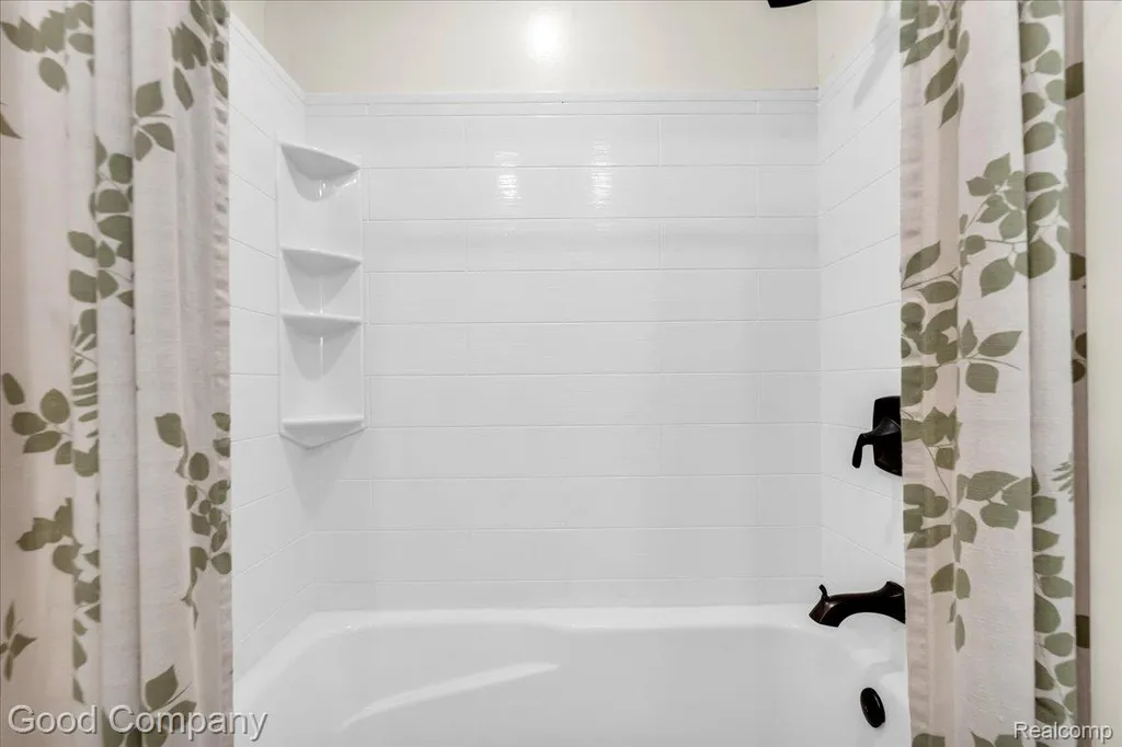 8569 Stonegate Drive Salem Township MI 48168