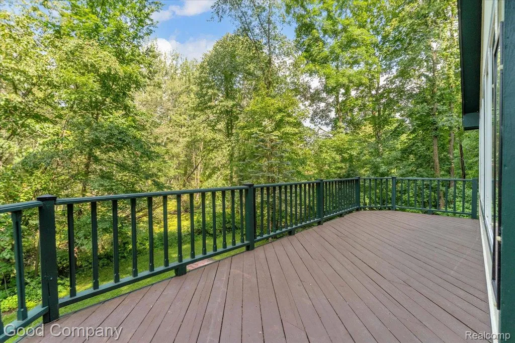 8569 Stonegate Drive Salem Township MI 48168