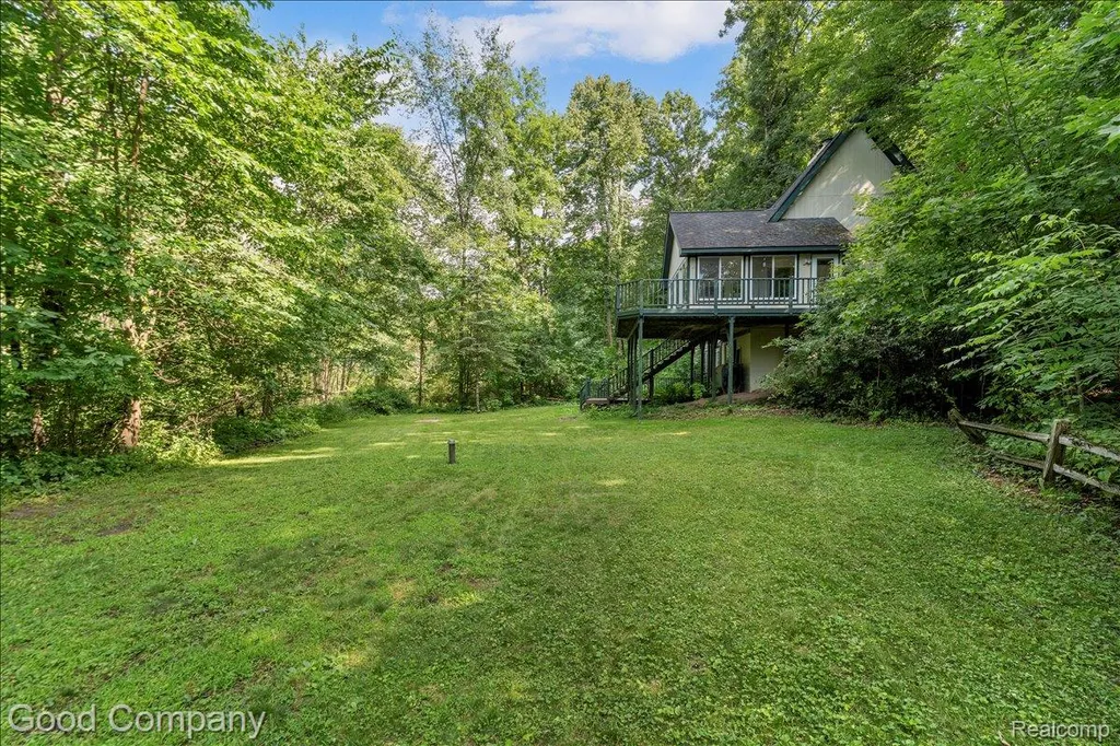 8569 Stonegate Drive Salem Township MI 48168