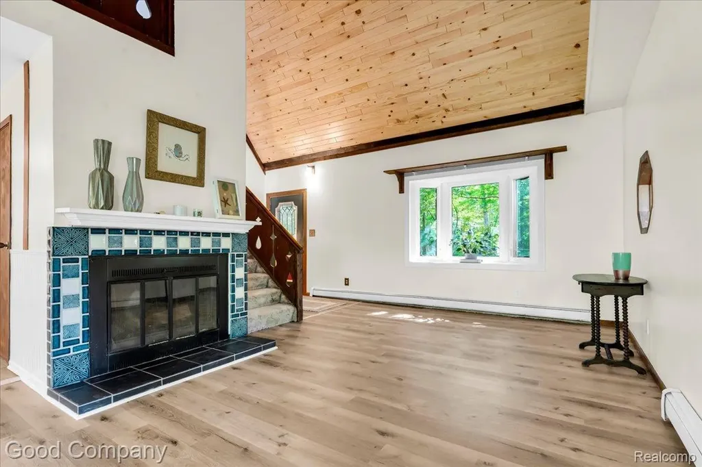 8569 Stonegate Drive Salem Township MI 48168