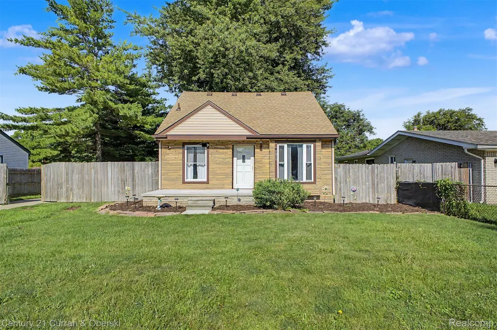 11618 Polk Street Taylor City MI 48180
