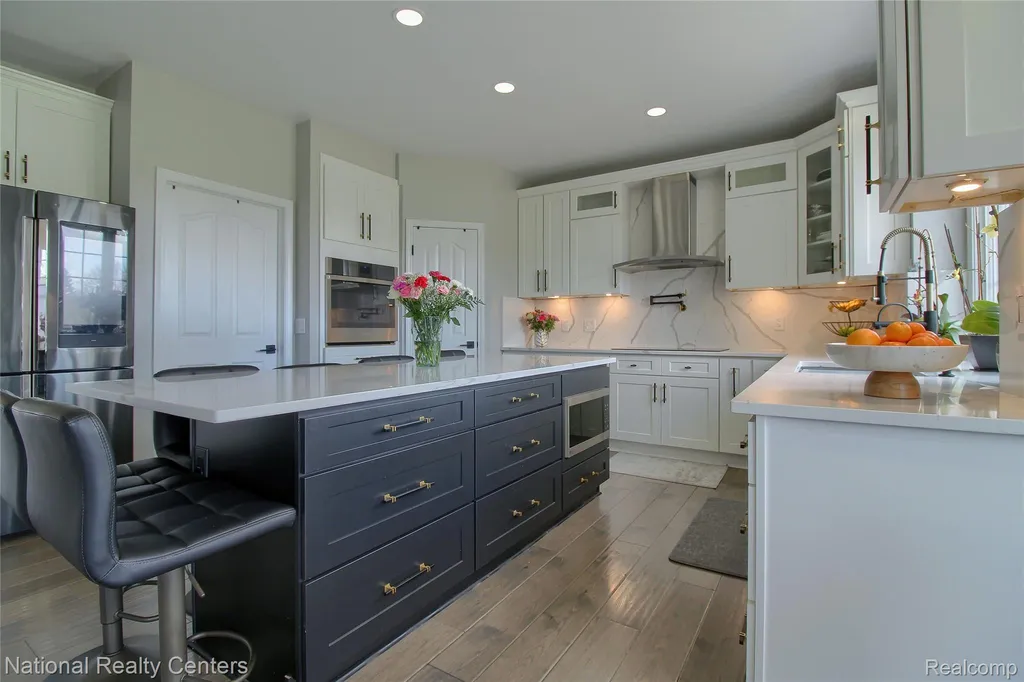 429 Delaford Court Canton Charter Township MI 48188