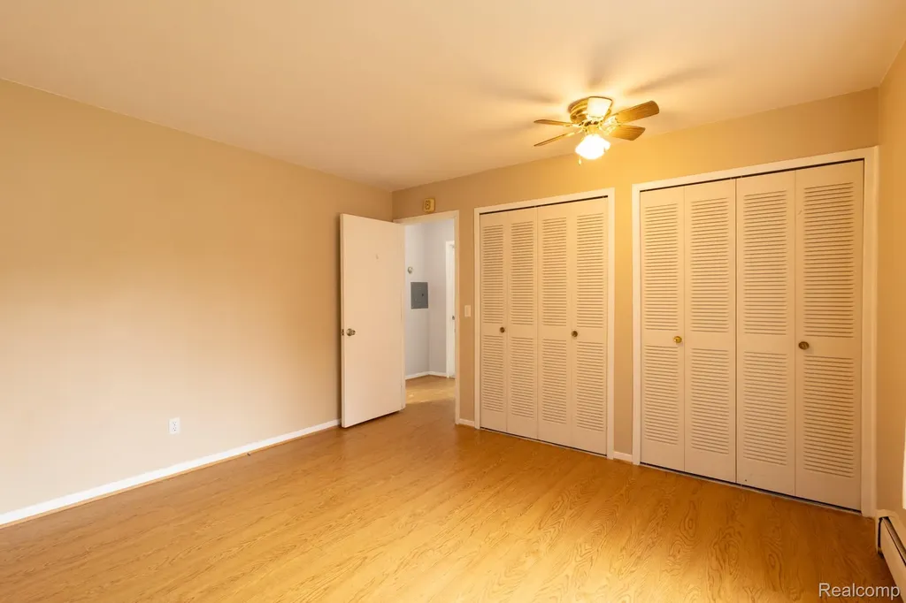 495 Miller Avenue Rochester City MI 48307