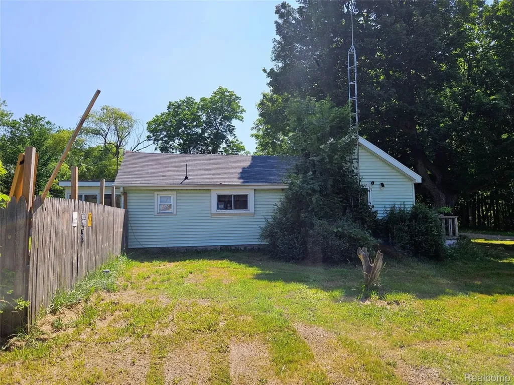 6406 12th Street Otter Lake Village MI 48464