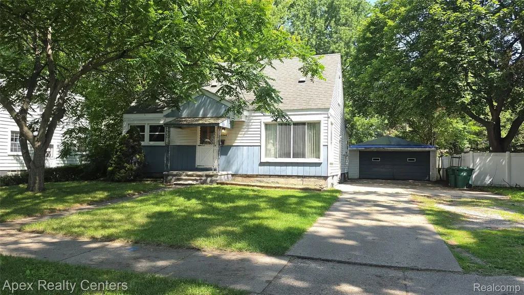 32246 Rosslyn Avenue Garden City City MI 48135