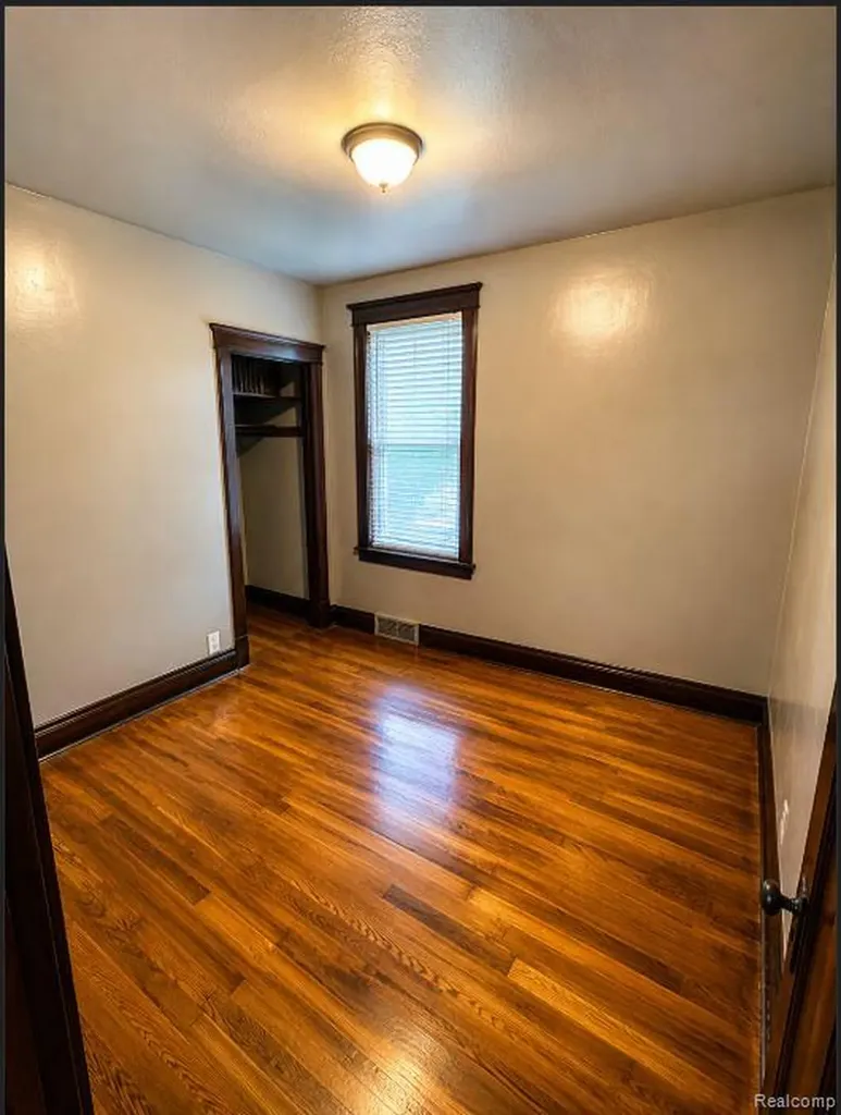 4427 Helen Street Detroit City MI 48207