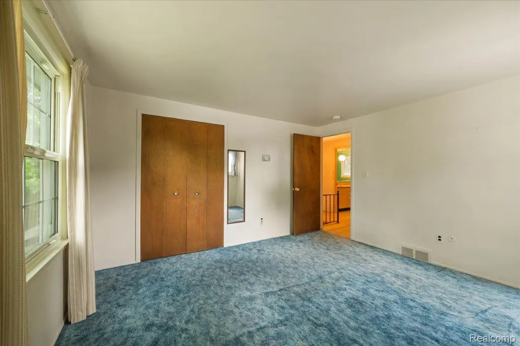 23370 Brandywynne Street Southfield City MI 48033