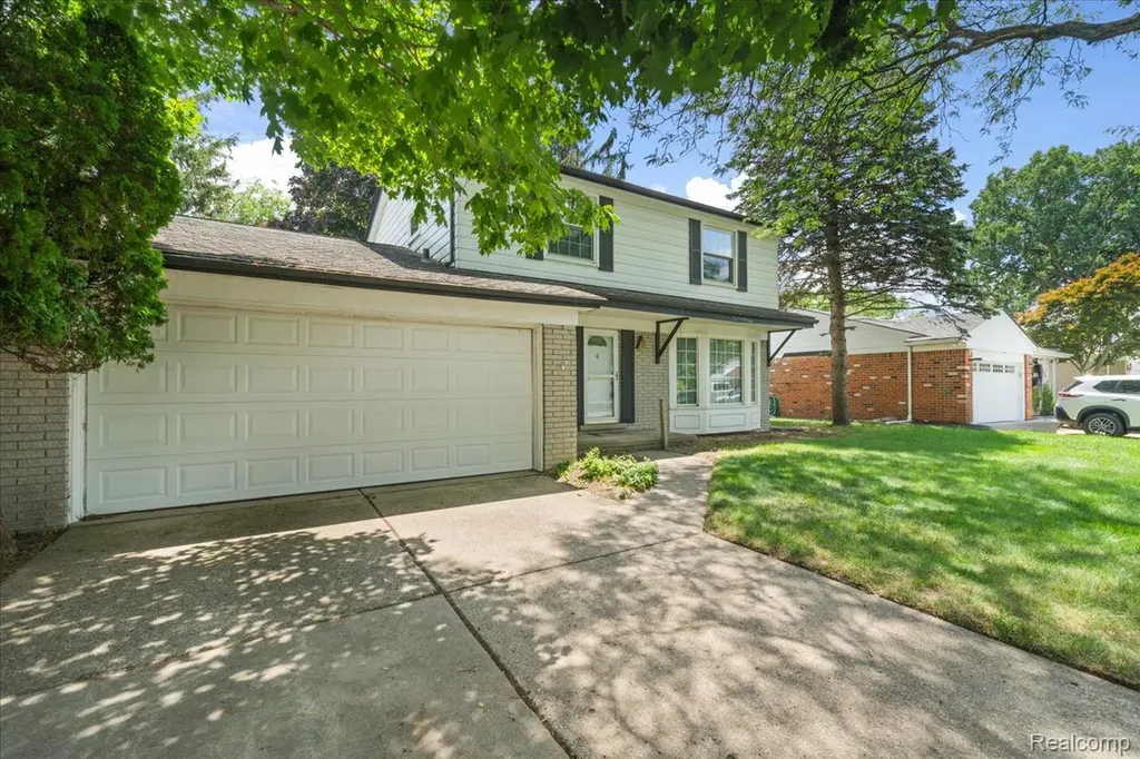 23370 Brandywynne Street Southfield City MI 48033