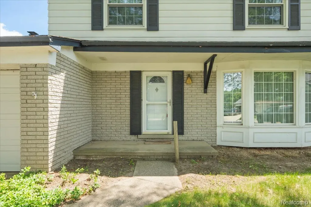 23370 Brandywynne Street Southfield City MI 48033