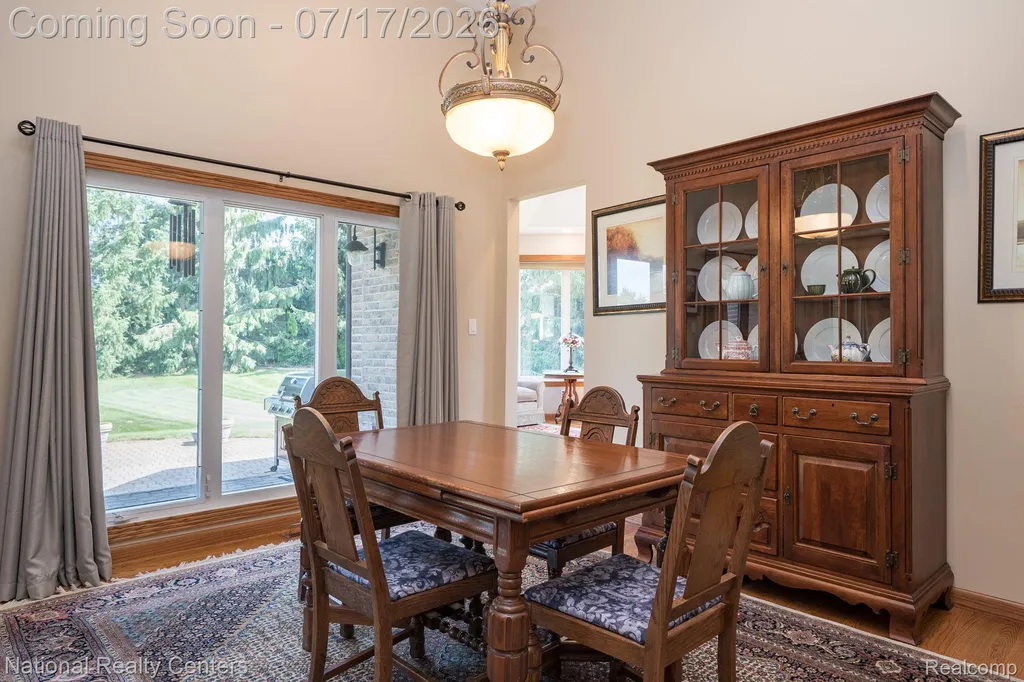1021 Valleyview Drive Orion Charter Township MI 48348