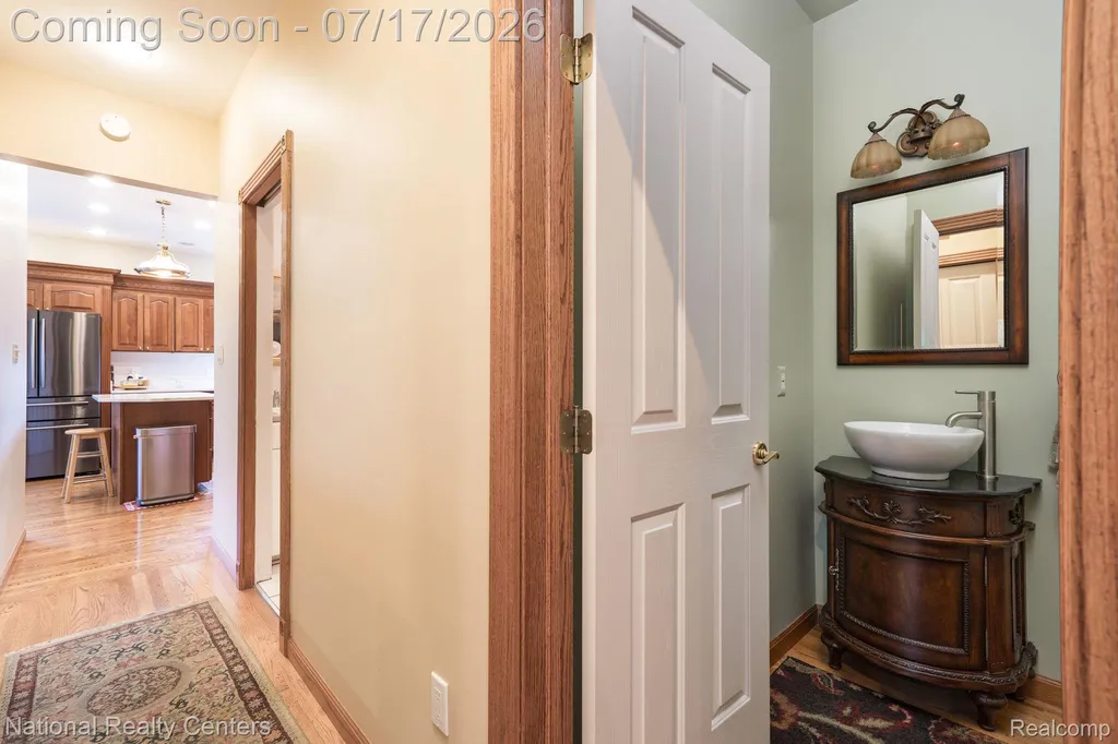 1021 Valleyview Drive Orion Charter Township MI 48348