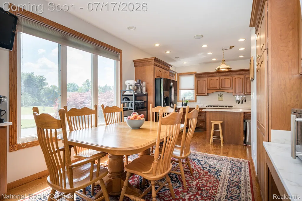 1021 Valleyview Drive Orion Charter Township MI 48348