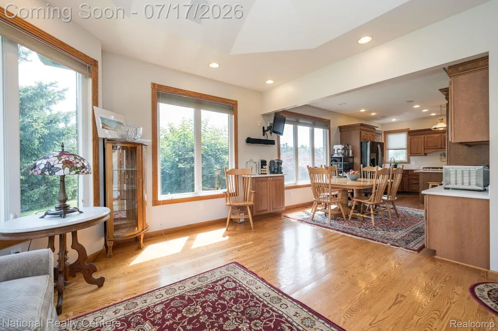 1021 Valleyview Drive Orion Charter Township MI 48348