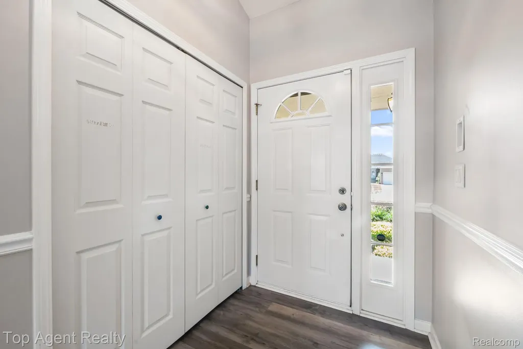52806 Muirfield Drive Chesterfield Township MI 48051