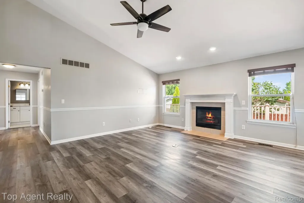 52806 Muirfield Drive Chesterfield Township MI 48051