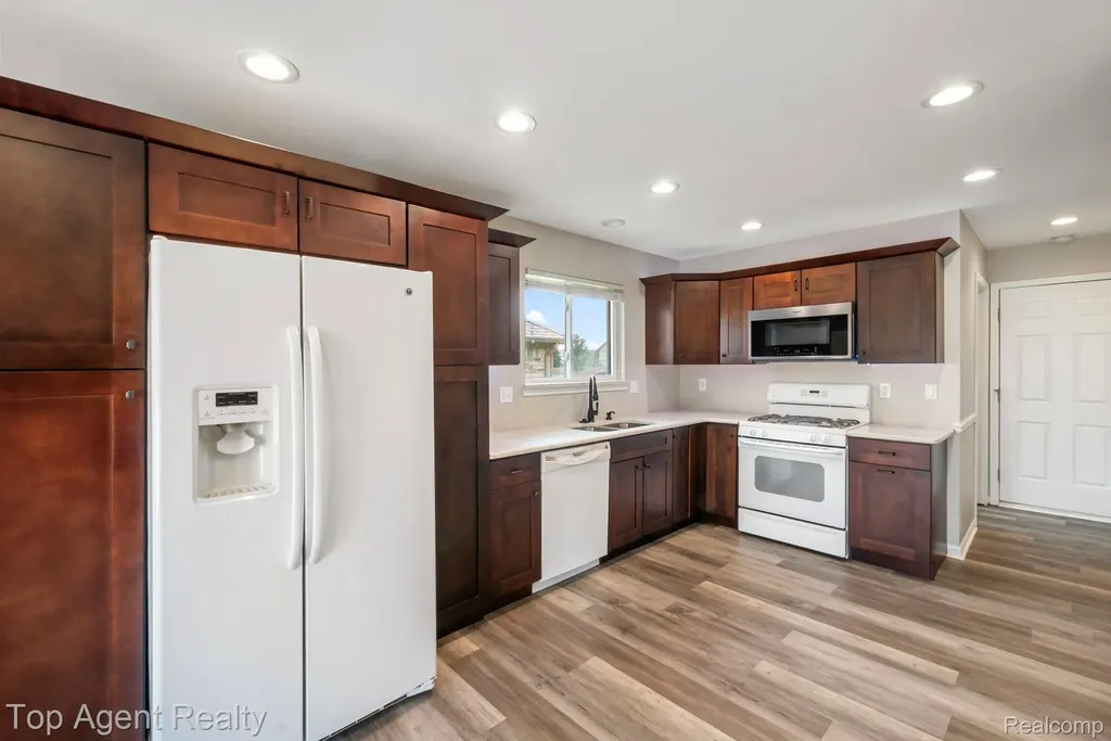 52806 Muirfield Drive Chesterfield Township MI 48051