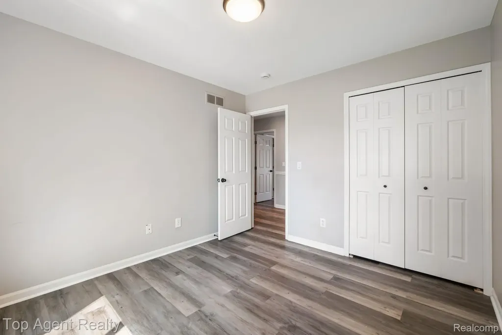 52806 Muirfield Drive Chesterfield Township MI 48051