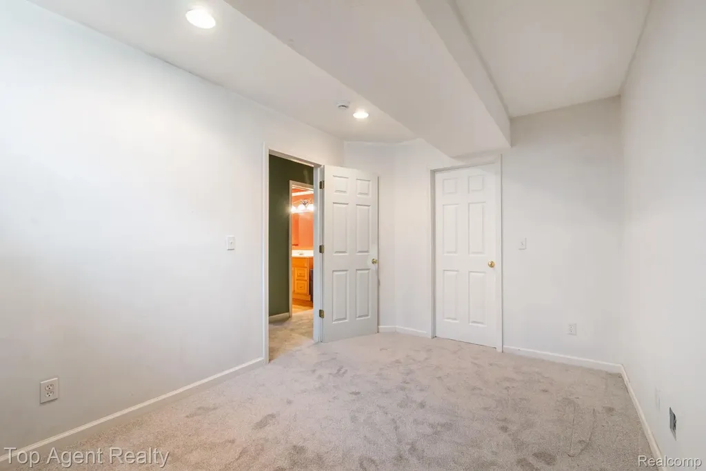 52806 Muirfield Drive Chesterfield Township MI 48051