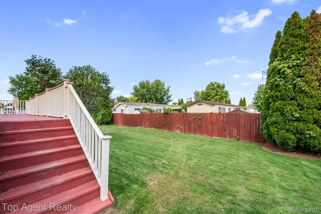 52806 Muirfield Drive Chesterfield Township MI 48051