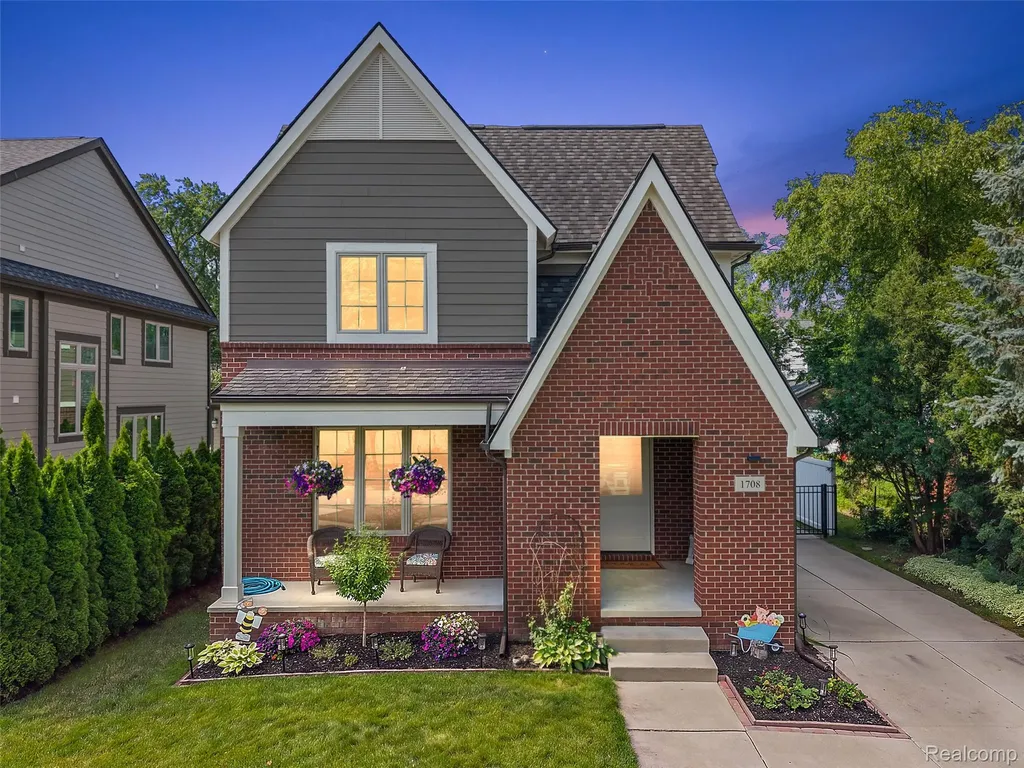 1708 Humphrey Avenue Birmingham City MI 48009