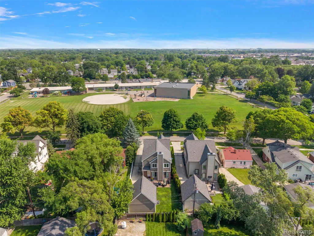 1708 Humphrey Avenue Birmingham City MI 48009