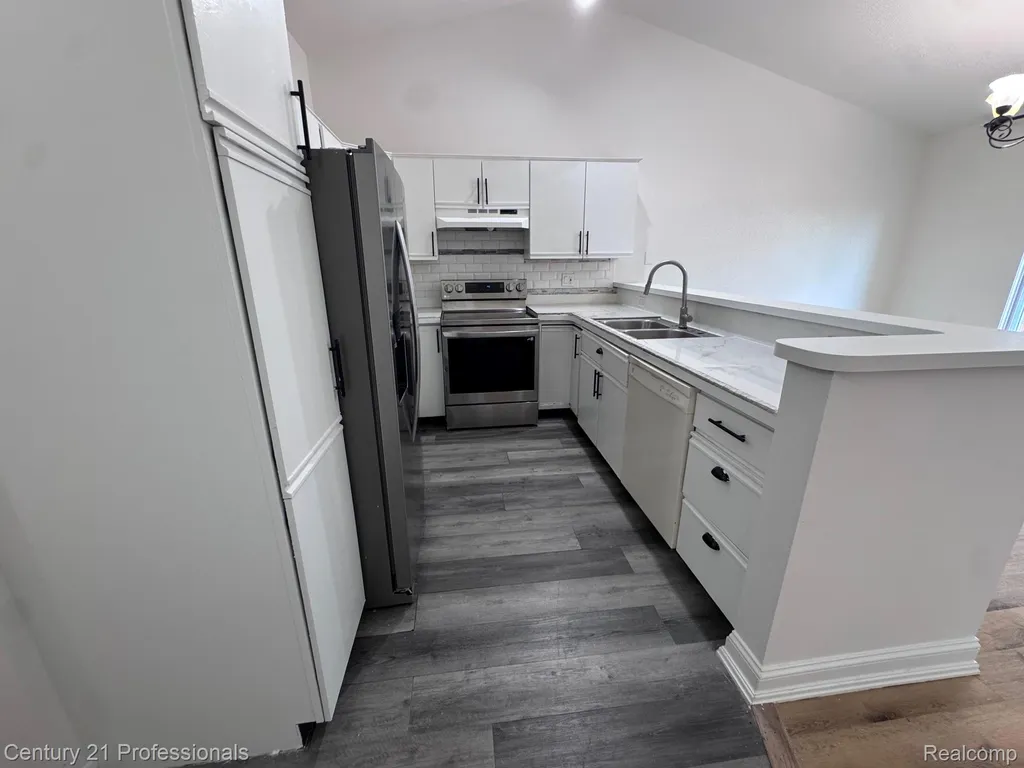 46839 Scotch Pine Lane Macomb Township MI 48042
