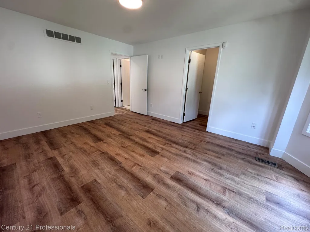 46839 Scotch Pine Lane Macomb Township MI 48042
