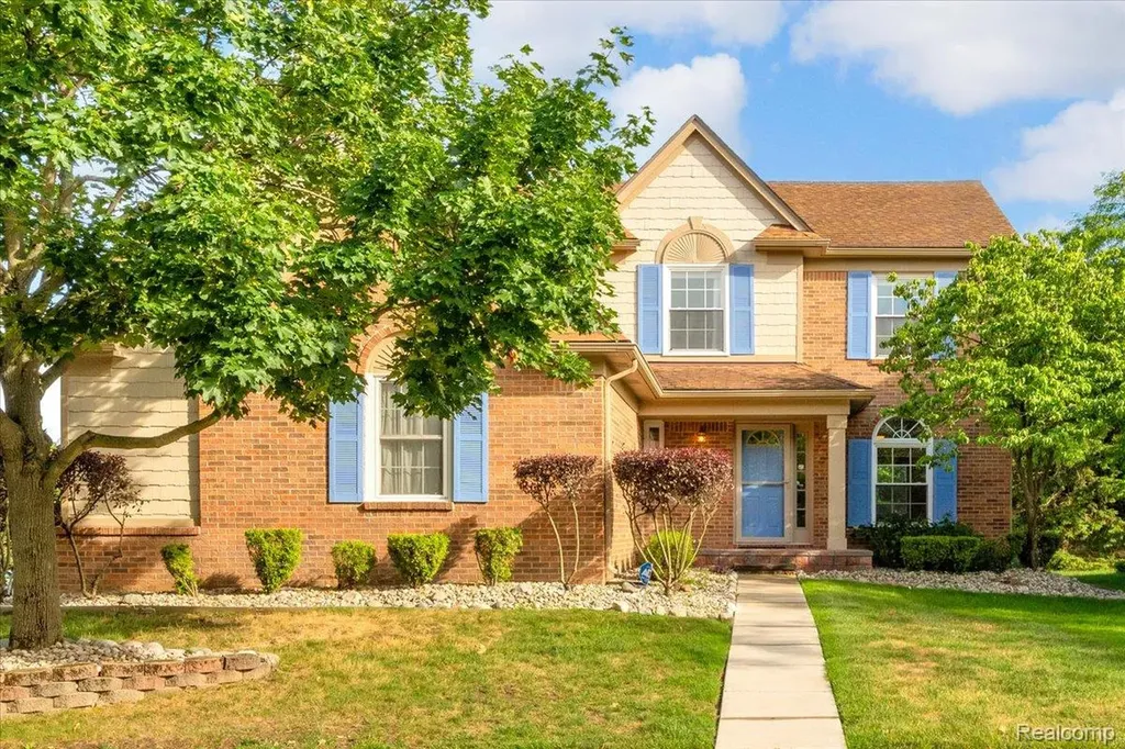 34903 Pennington Drive Farmington Hills City MI 48335