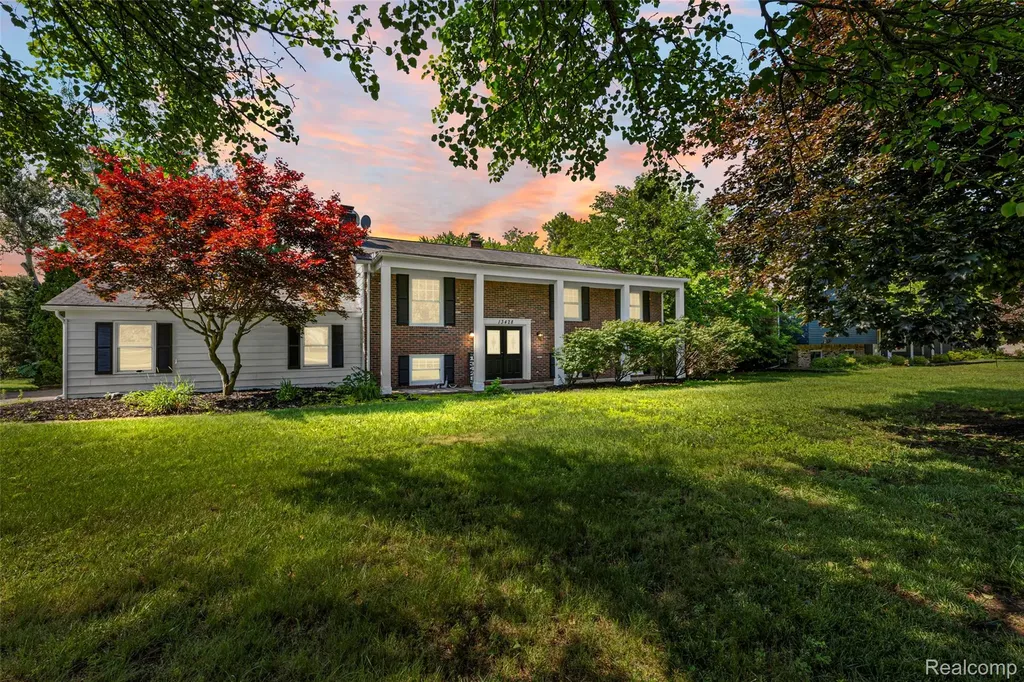 Green Oak Township MI, 13428 Sequoia Lane