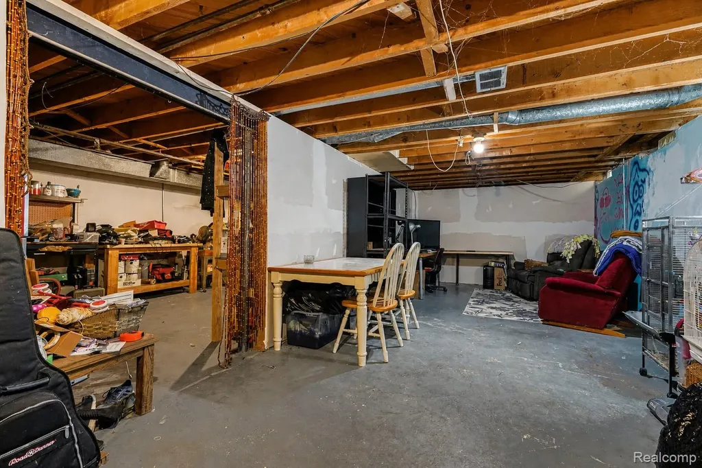 1366 Windham Street Westland City MI 48186