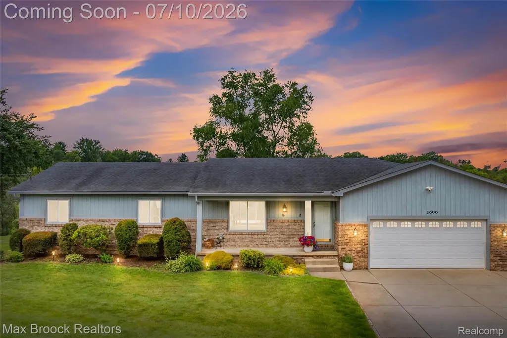 2000 Matthew Street Commerce Charter Township MI 48390