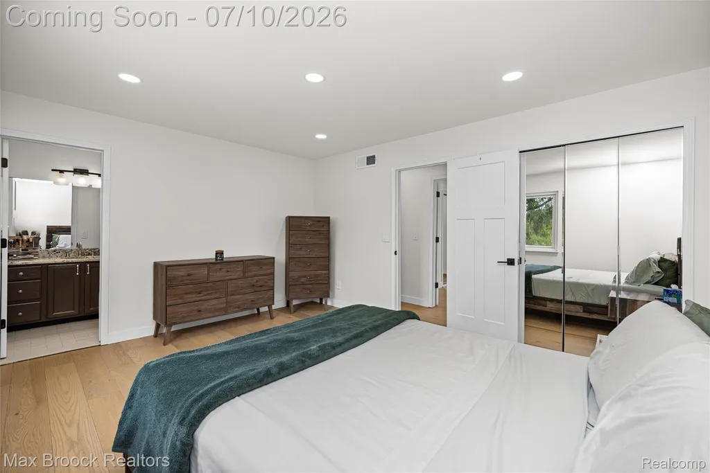2000 Matthew Street Commerce Charter Township MI 48390