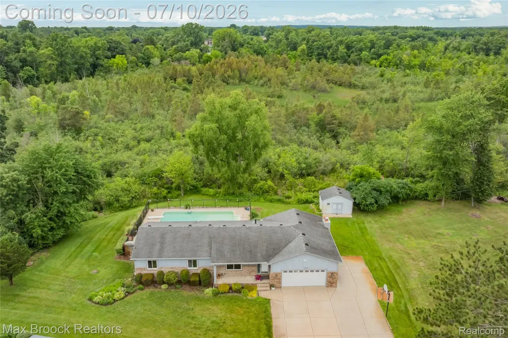 2000 Matthew Street Commerce Charter Township MI 48390