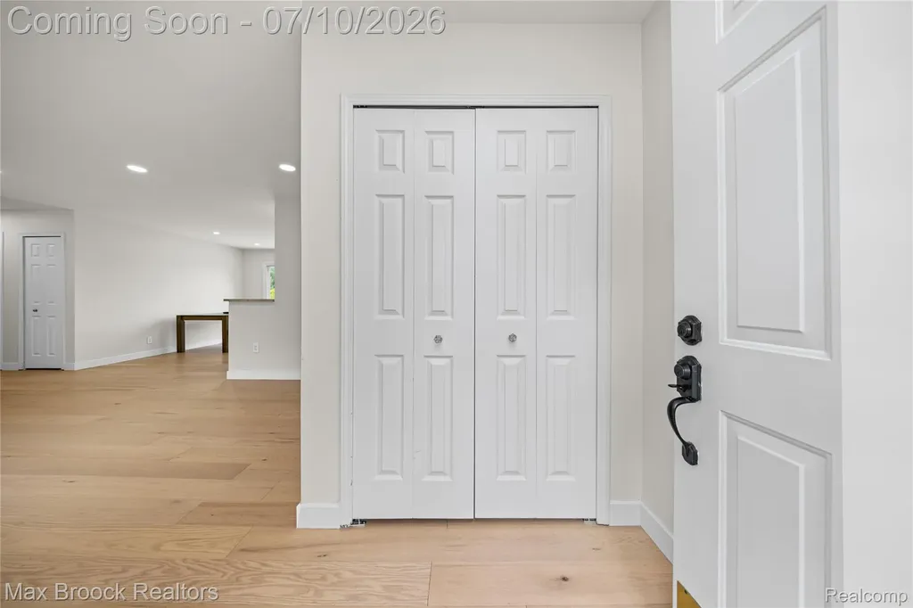 2000 Matthew Street Commerce Charter Township MI 48390