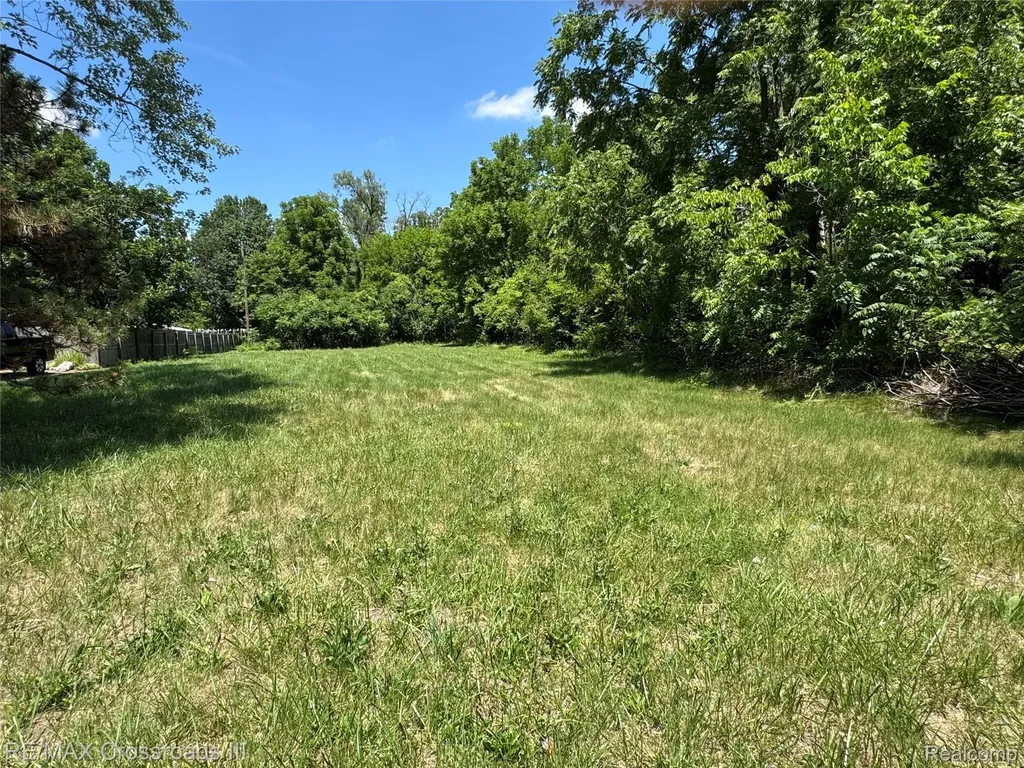 739 Savage Road Van Buren Charter Township MI 48111
