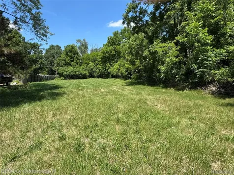 739 Savage Road Van Buren Charter Township MI 48111