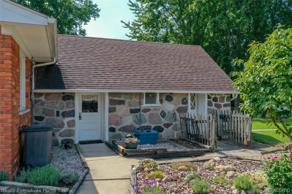 8728 Rynn Road Kenockee Township MI 48006