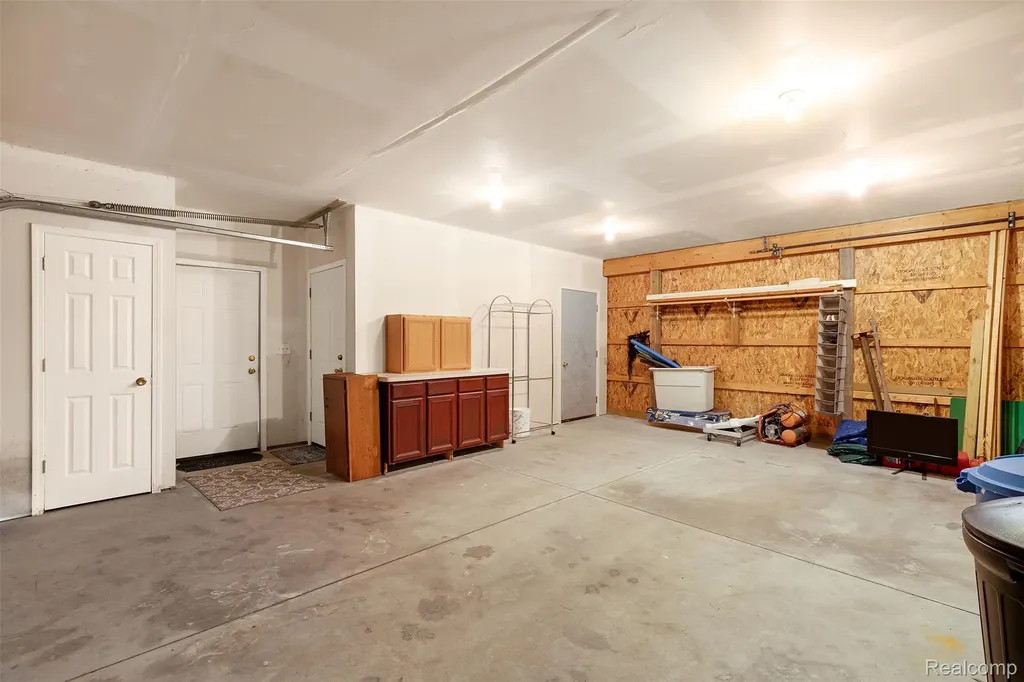 5423 Oakridge Drive Tobacco Township MI 48612