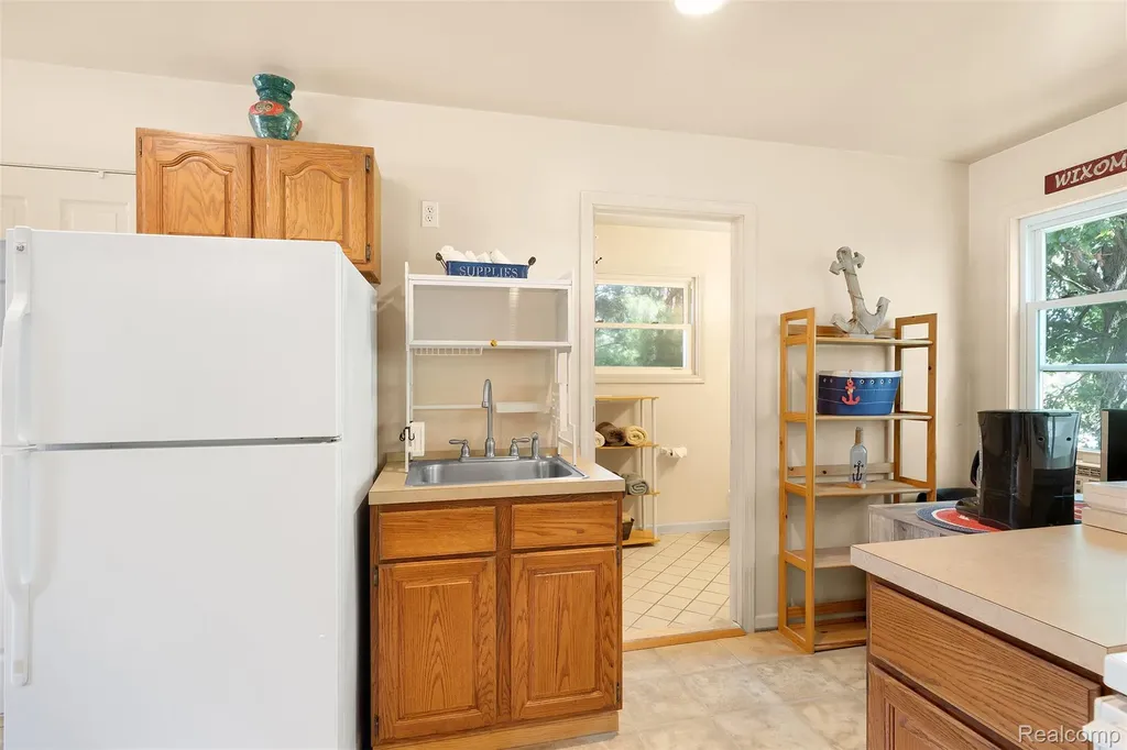 5423 Oakridge Drive Tobacco Township MI 48612