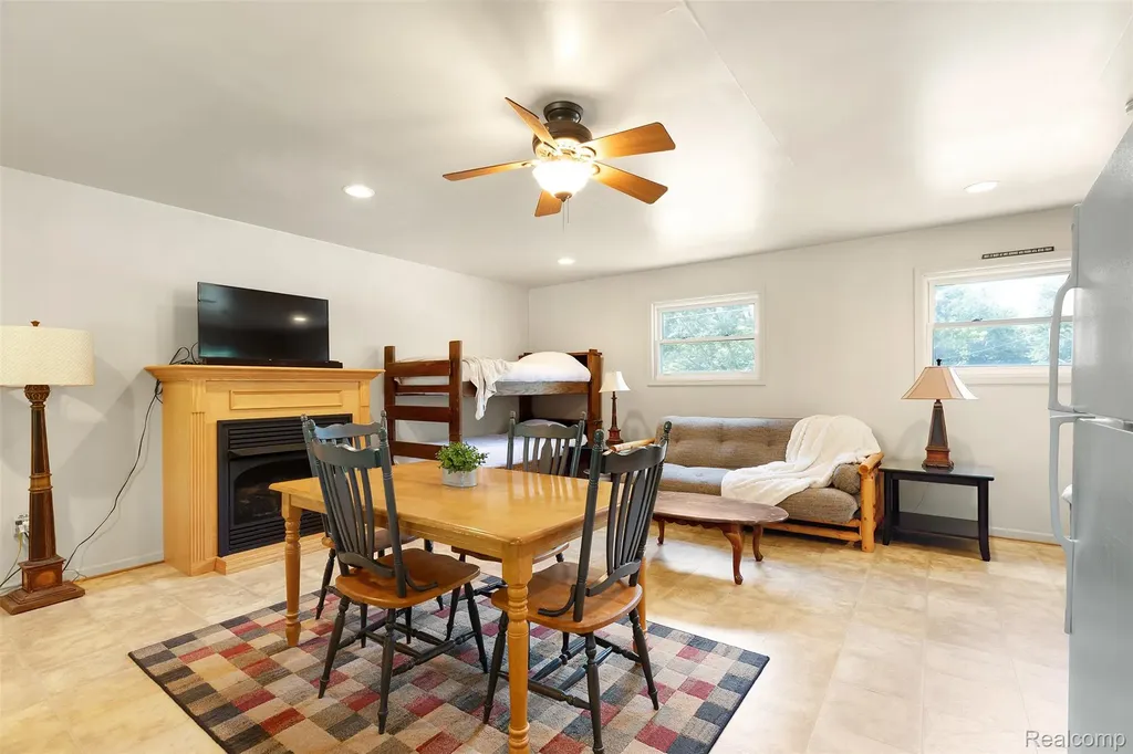 5423 Oakridge Drive Tobacco Township MI 48612