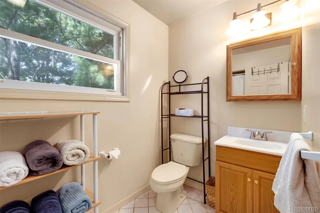 5423 Oakridge Drive Tobacco Township MI 48612