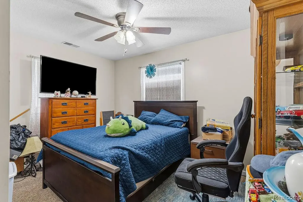 6479 Nightingale Drive Genesee Charter Township MI 48506