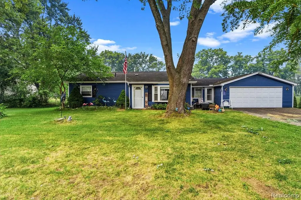6479 Nightingale Drive Genesee Charter Township MI 48506