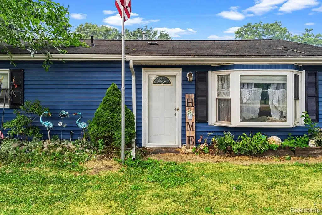 6479 Nightingale Drive Genesee Charter Township MI 48506