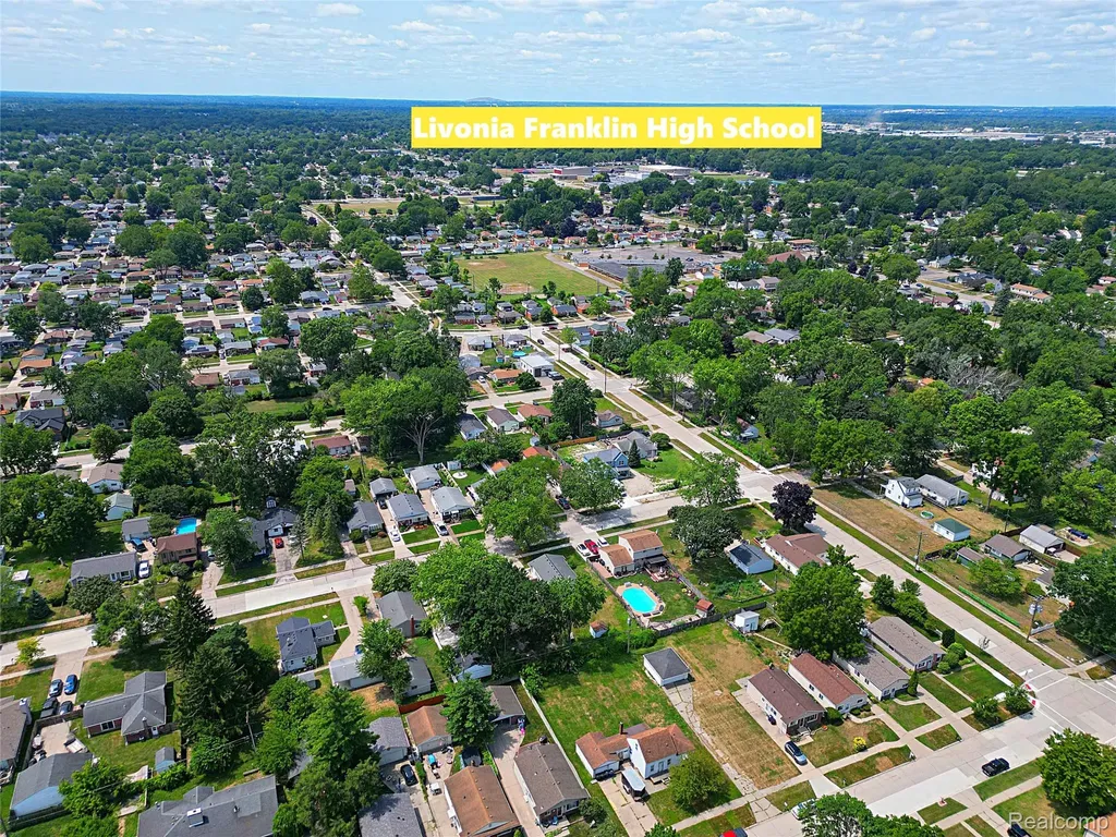 8411 N Middlebelt Road Westland City MI 48185